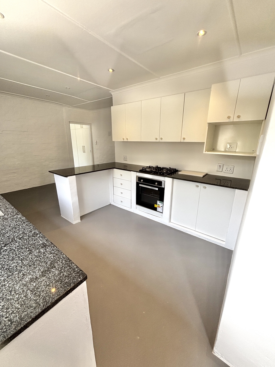 1 Bedroom Property for Sale in Plettenberg Bay Central Western Cape